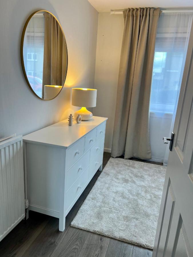House With Garden And Parking 15 Min To City Center Edinburgh Luaran gambar